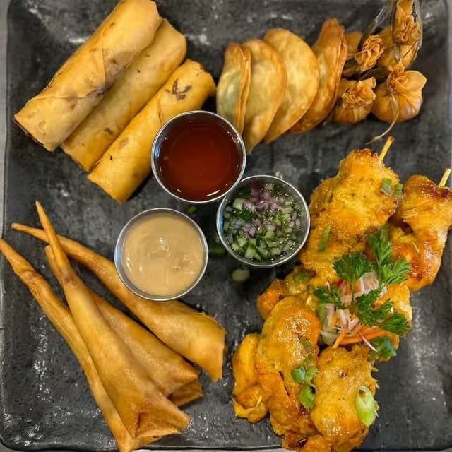 Thai Boat - Combination Platter.