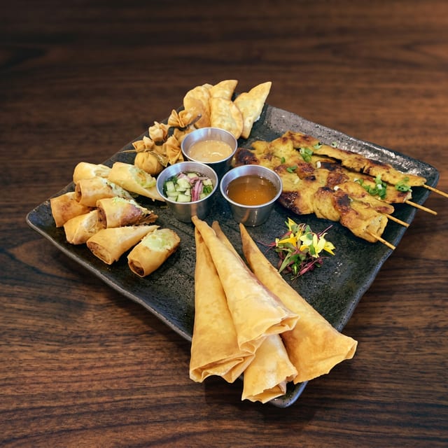 Thai Boat - Combination Platter.