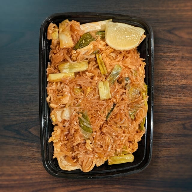 Lunch Pad Thai.